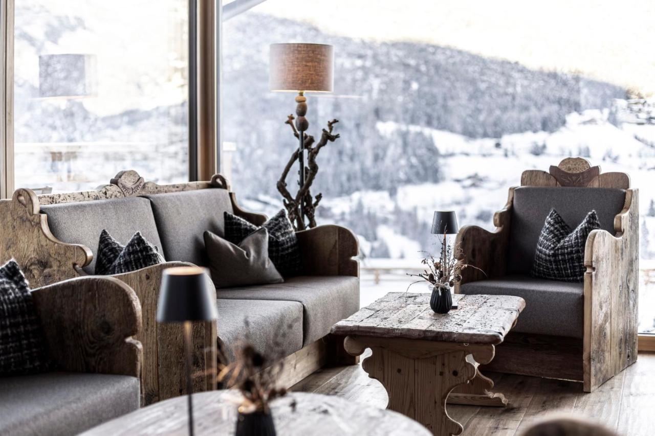 Hotel Niblea Dolomites オルティゼーイ エクステリア 写真