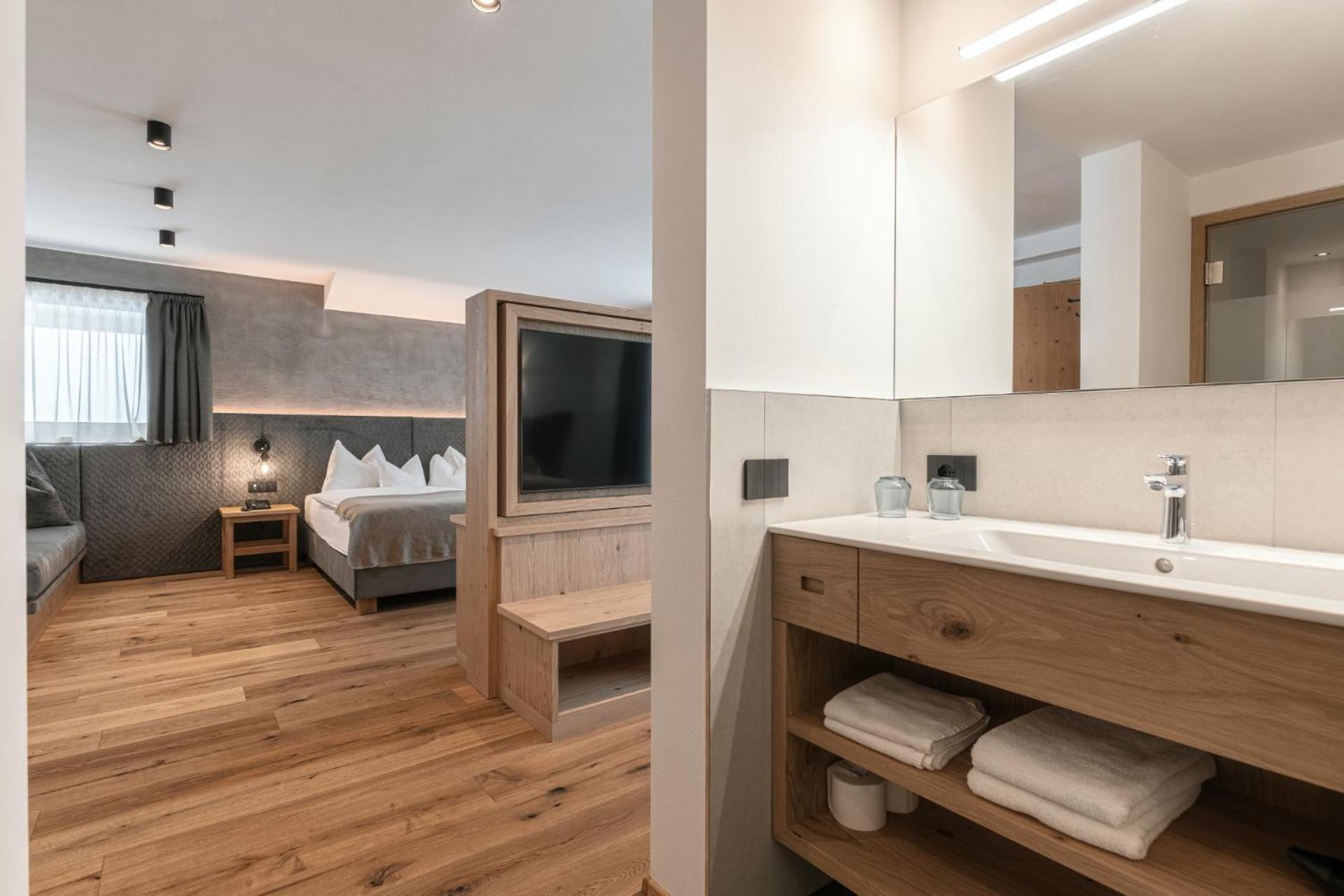 Hotel Niblea Dolomites オルティゼーイ エクステリア 写真