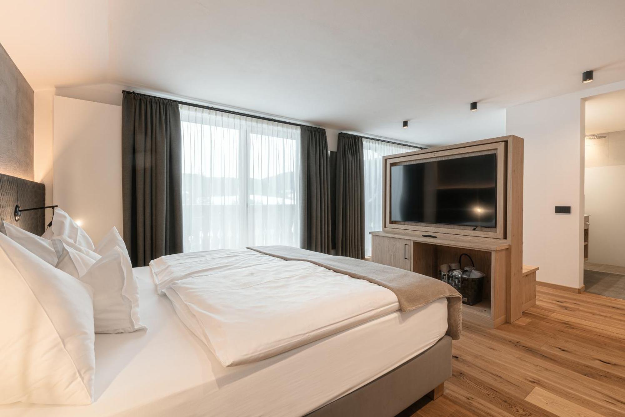 Hotel Niblea Dolomites オルティゼーイ エクステリア 写真