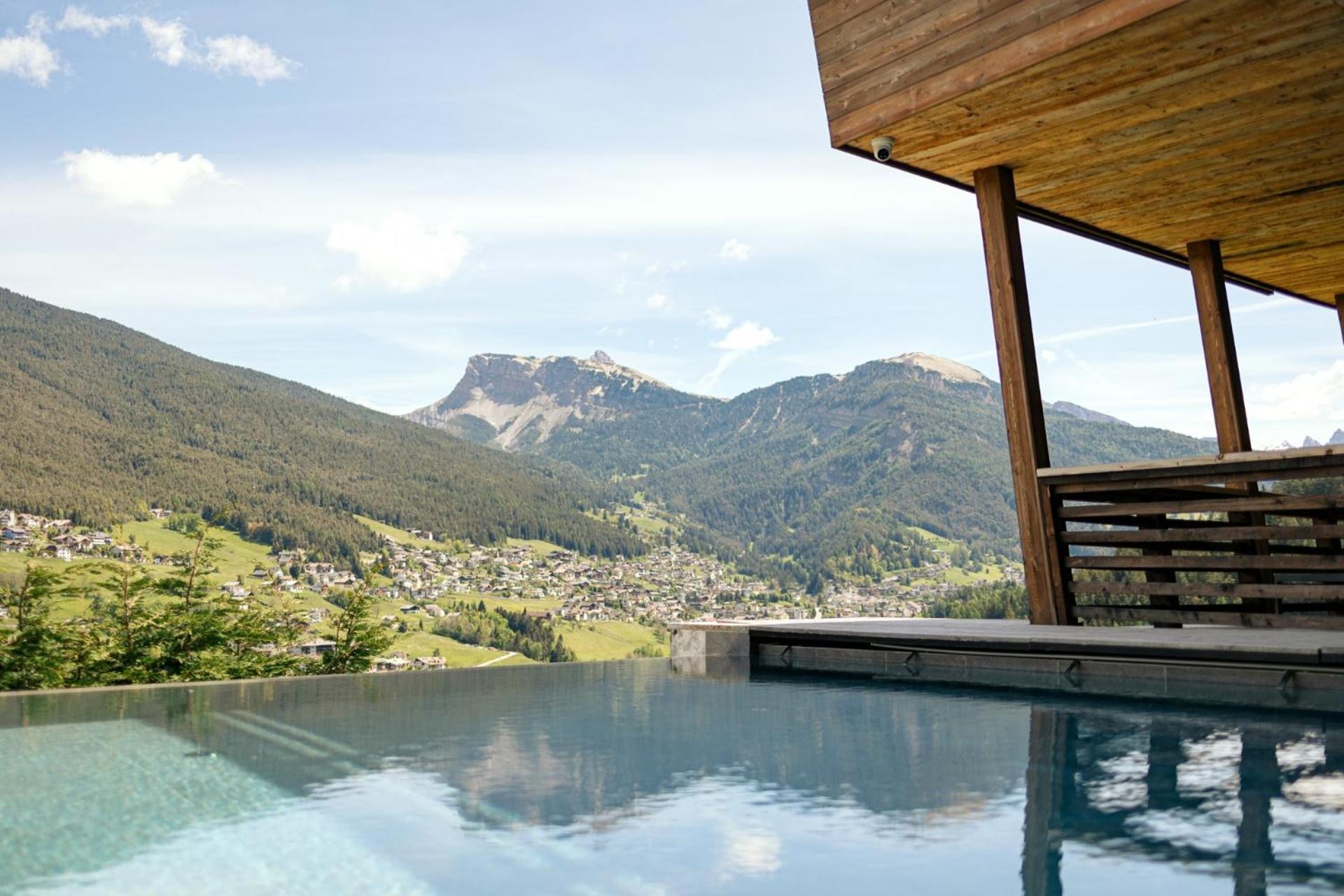 Hotel Niblea Dolomites オルティゼーイ エクステリア 写真
