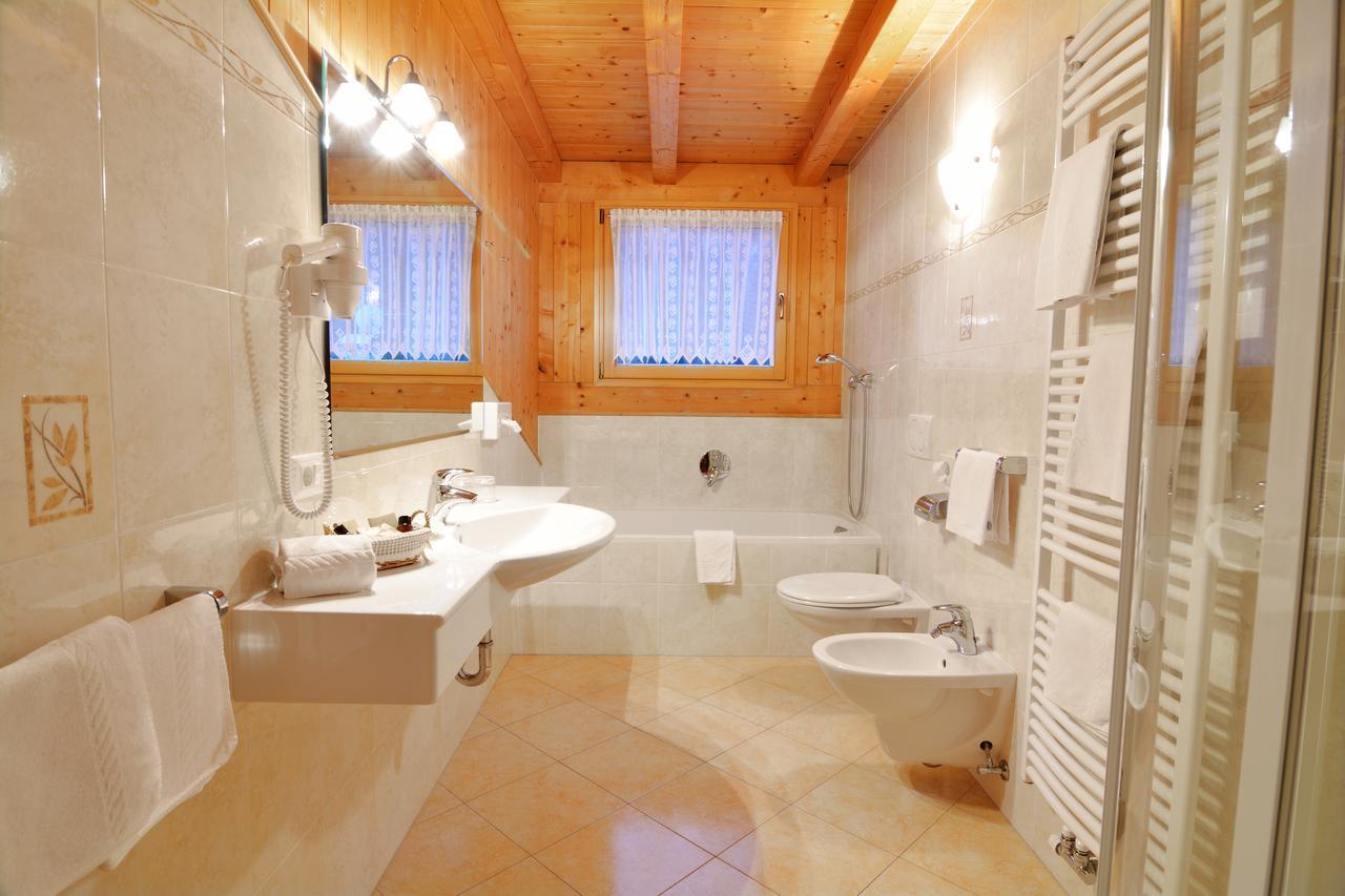 Hotel Niblea Dolomites オルティゼーイ エクステリア 写真